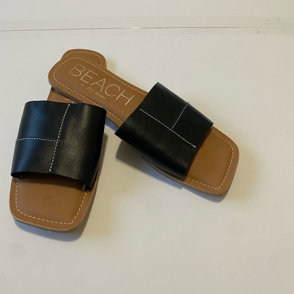 Beach by Matisse Black Slide Sandals - Picture 4 of 4